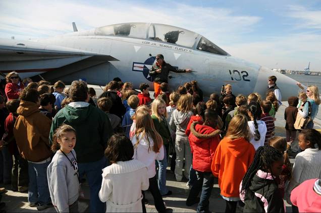 wes_f141 Whitesides Elementary school 5th graders learn about the F-14 Tomcat Fighter from Commander Butch Hills.