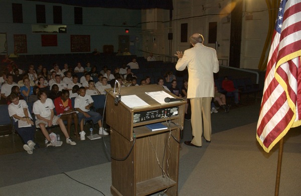 080627 YLC Speaker 003 Colonel Quincy Collins, USAF (Ret), speaks to YLC students in 2008.