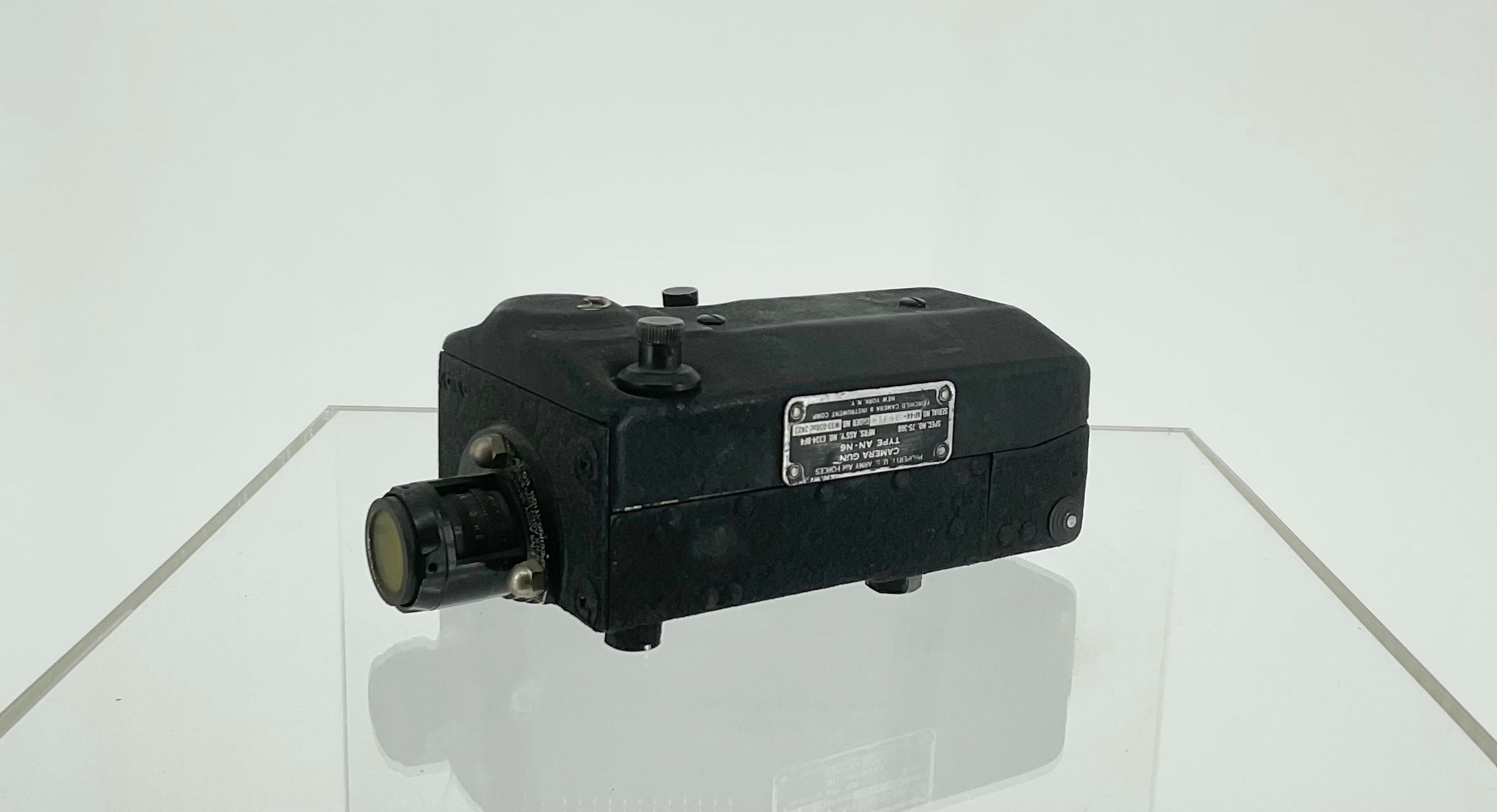 Type AN-N6 Camera Gun | Patriots Point Naval & Maritime Museum