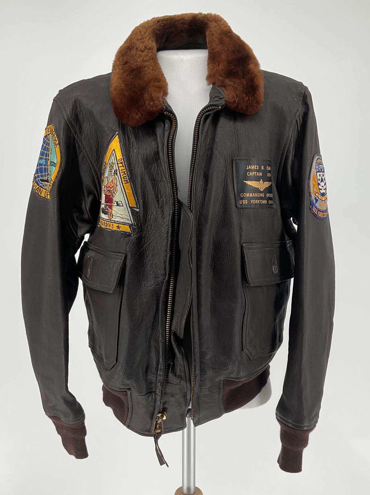 洋書 American Flight Jackets,Airmen &Aircraft American Flight Jackets, Airmen & Aircraft: A History of U.S.